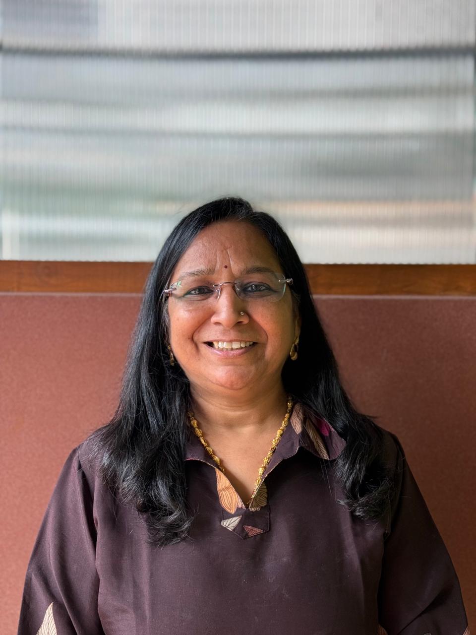 Vi. Dr. Kavita Kasliwal